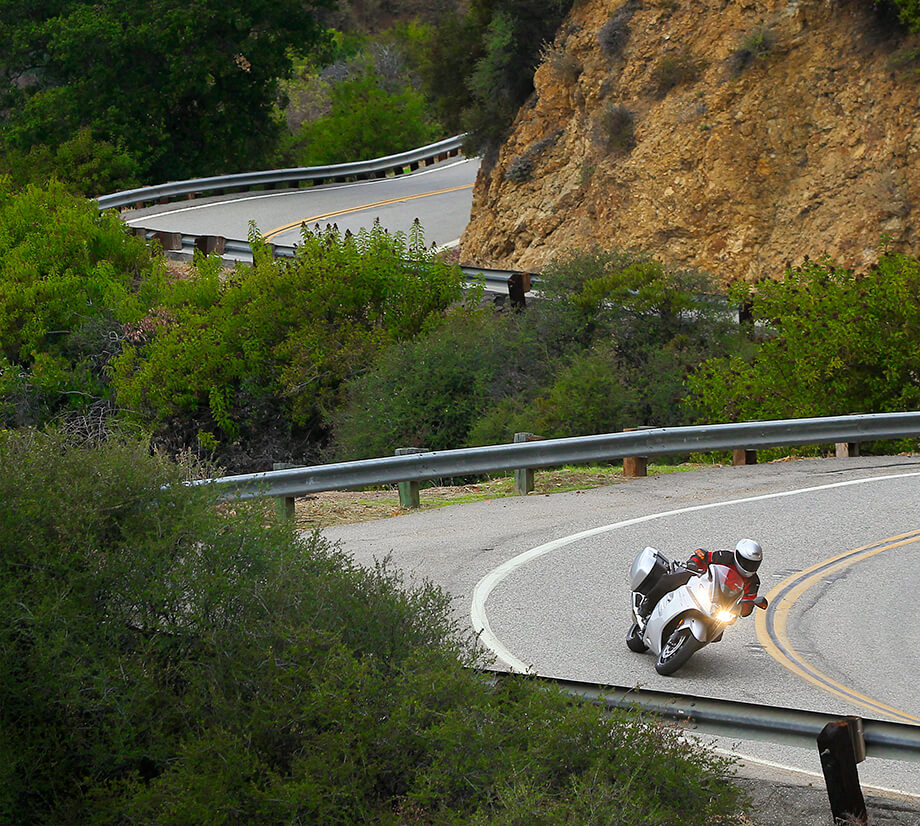 Dunlop Announces Roadsmart IV Sport-Touring Tire | Rider Magazine