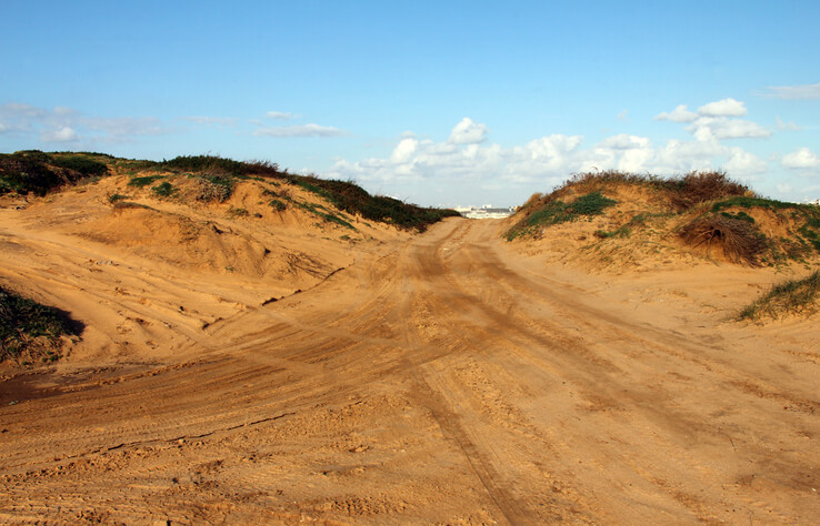 free dirt bike tracks near me