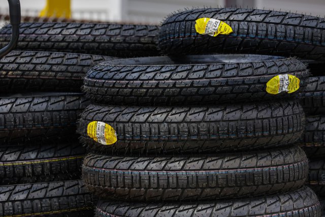新品　DUNLOP ROADSMART III 160/60 R14 Dunlop Sportsmax Roadsmart iii Tires Available At Your Local